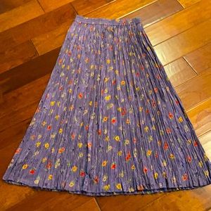 Maxi skirt by Requirement. M